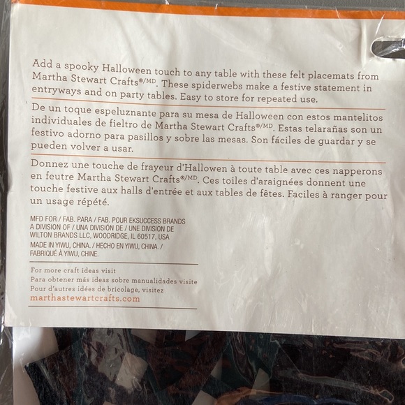 Martha Stewart CraftsSpiderweb Table Decor Set 4pcs Spooky Night - Picture 7 of 8